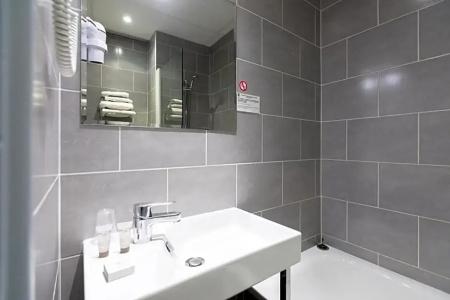 Hôtel Edmond Rostand - 35