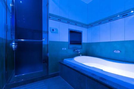 d-Wave Shinjuku(Adult Only) - 8