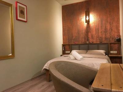 Second Home Hostel - 20