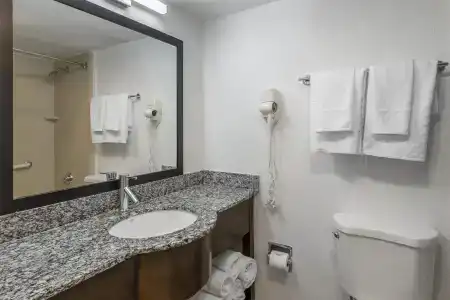 Best Western Palm Beach Lakes - 10