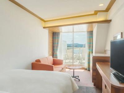Sheraton Okinawa Sunmarina Resort - 29