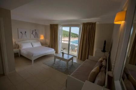 Folie Marine Beach & Club - Soleil Resort - 1
