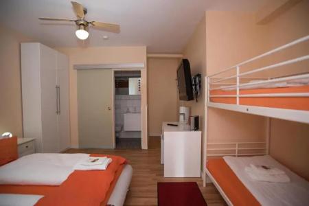 City Guesthouse Pension Berlin - 2