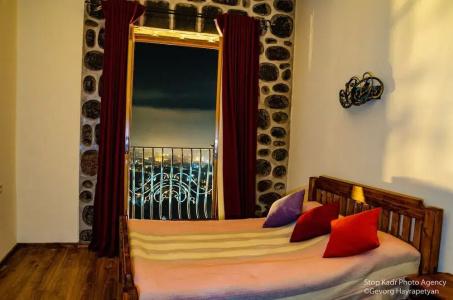 Khoreayi Dzor - 25
