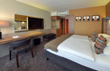 Best Western Plus Delta Park - 34