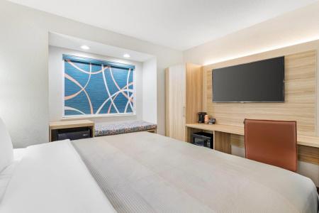 Microtel Inn by Wyndham - 21