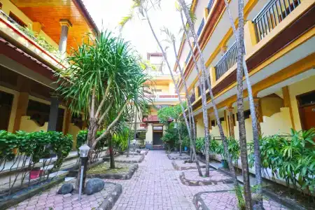 Gora Beach Inn - 16