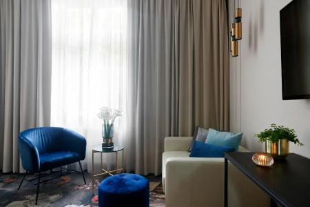 Queen Boutique - 34