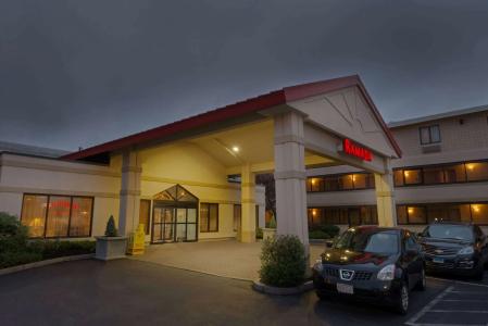 Ramada by Wyndham Boston - 0