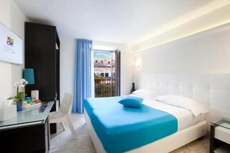 Sorrento Flats - 101