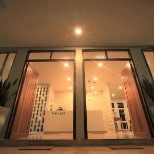 The Lake Udon - 25