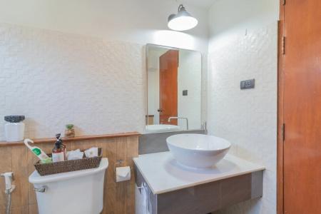 Old City Wall Inn - 216