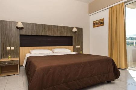 Zoes & Suites - 59