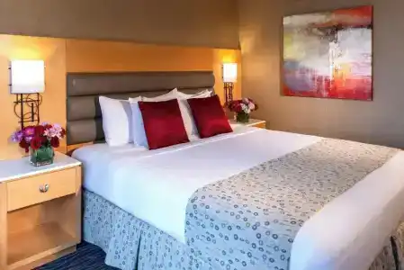Warwick Seattle - 106