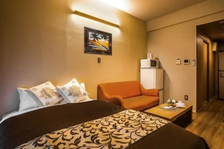 Mr. Kinjo inn D-buil - 27