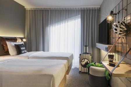 Moxy Lausanne City - 9