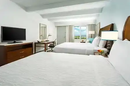 Hilton Garden Inn / The Keys Collection - 130