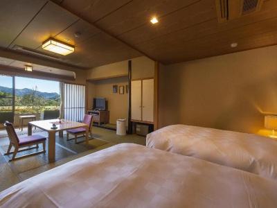 Shimoda Central - 4