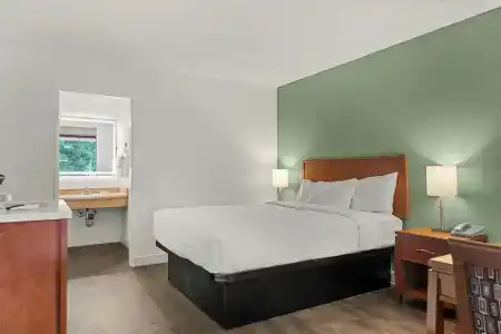 Vagabond Inn Executive Old Town - 20