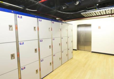 ibis World Square - 12