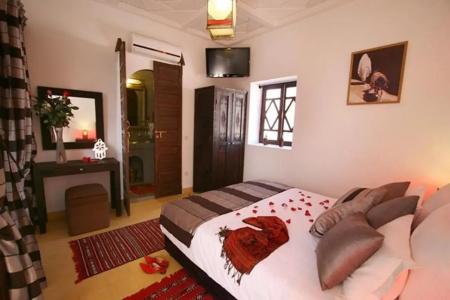 Riad Shaloma - 2