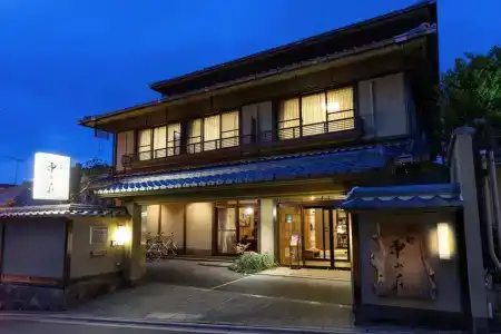 Kyoto Higashiyamaso - 0
