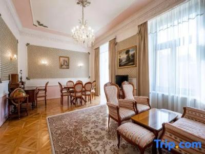 Clarion GrandZlaty Lev - 104