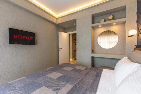 Seraglio & Suites - 109