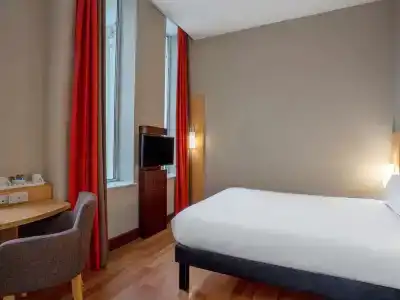 ibis Belfast Queens Quarter - 54