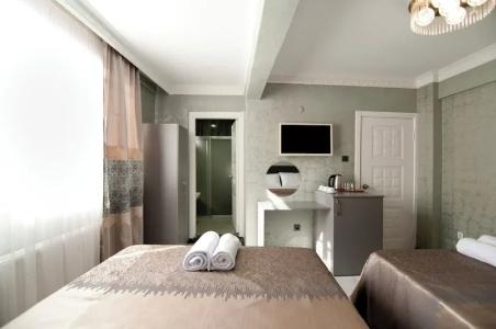 Garden Terrace 1 - 32