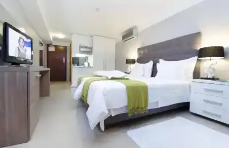 The Residence - 61