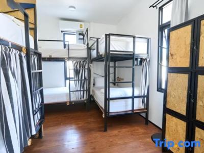 Sherloft Home & Hostel - 17