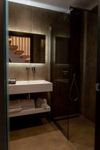 Mirror - 67