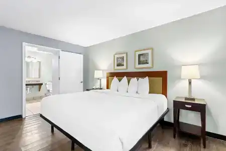 SureStay Studio by Best Western - 4