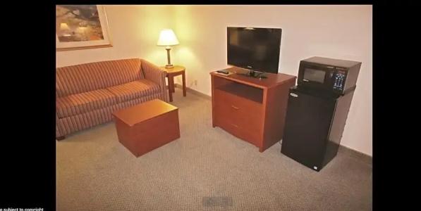 La Quinta Inn by Wyndham Indianapolis Airport Executive Dr - 32