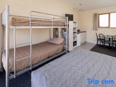Nelson City Top 10 Holiday Park - 49