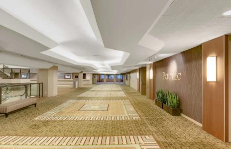 Hilton Anaheim - 11