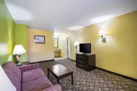 Quality Inn-Central Park Area - 91