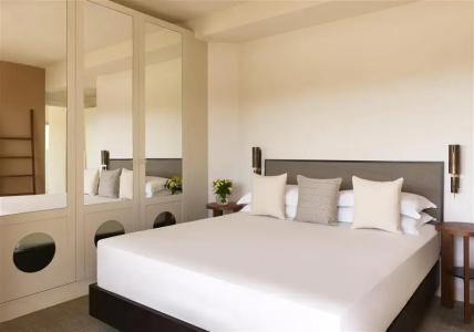 Baia Di Chia Resort Sardinia, Curio Collection By Hilton - 7