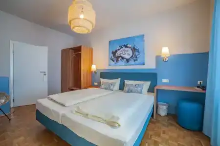 Stadthotel - 4