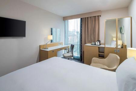 Hilton Garden Inn Bristol City Centre - 5
