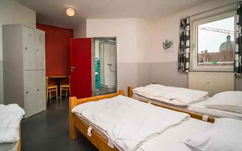 Babelfish Hostel - 29