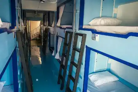 The Port Hostel - 3