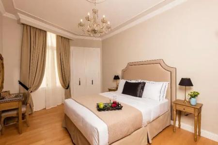 Athens Mansion Luxury Suites - 38