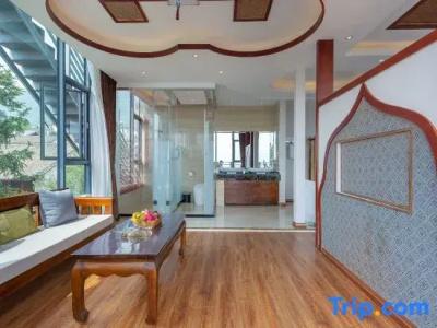 Khum Phucome -Sha Extra Plus - 230