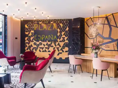 Mercure Madrid Plaza de España - 17