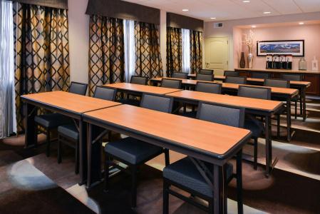 Hampton Inn & Suites Denver-Speer Boulevard - 28