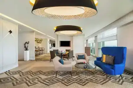Le Meridien - 101