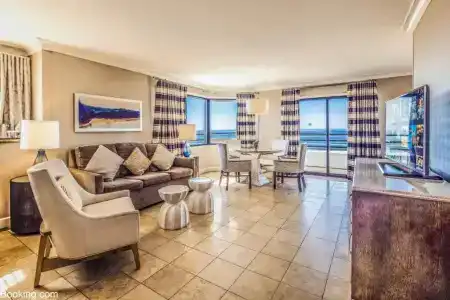 The Waterfront Beach Resort, A Hilton - 154