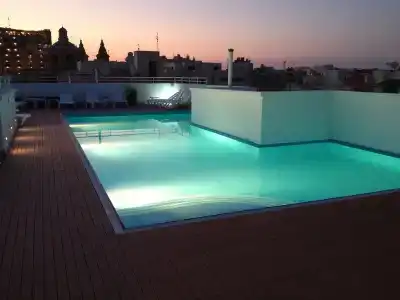 Day's Inn and Residence - 9